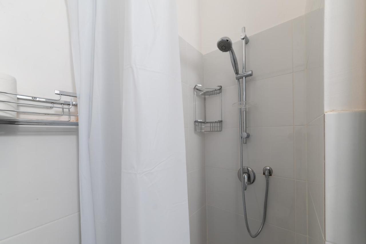 Appartamento Maddalena Alto - Affitti Brevi Italia جنوة المظهر الخارجي الصورة